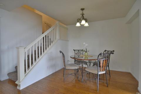 236 Clearpointe Dr, Vallejo, CA 94591 photo 3