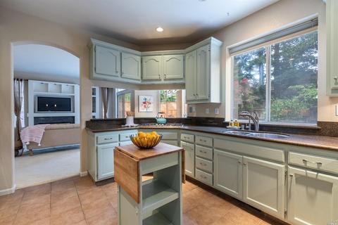 404 Trinity Ct, Petaluma, CA 94954 photo 14