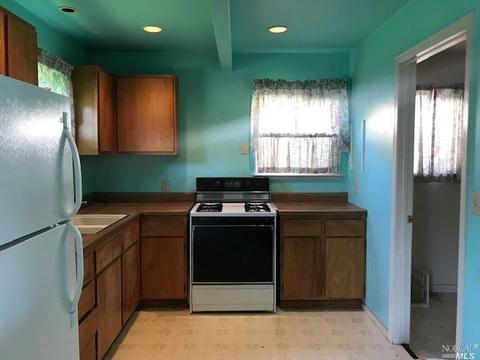 1101 Van Buren St, Fairfield, CA 94533 photo 2