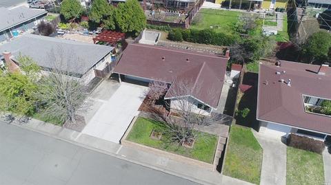 124 De Anza Dr, Vallejo, CA 94589 photo 2