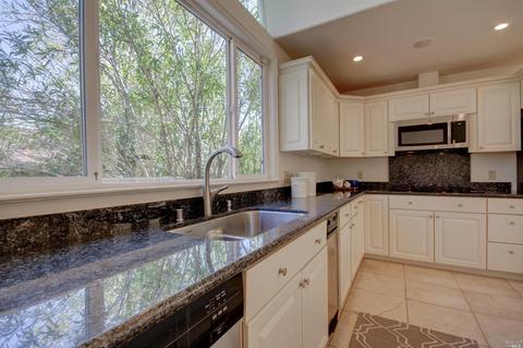 75 Eagle Dr, Novato, CA 94949 photo 12