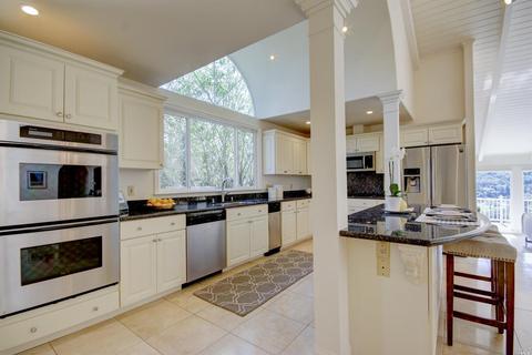 75 Eagle Dr, Novato, CA 94949 photo 9