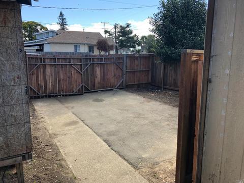 2108 Rice St, Vallejo, CA 94590 photo 2
