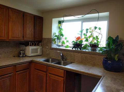 100 Teal Ct, Vallejo, CA 94589 photo 5