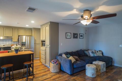 635 N Almond St, Dixon, CA 95620 photo 8