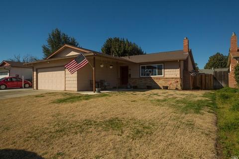 635 N Almond St, Dixon, CA 95620 photo 2