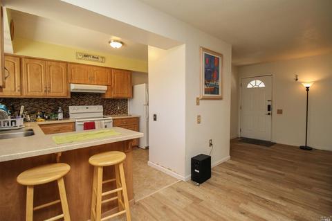 105 Olympic Cir, Vacaville, CA 95687 photo 16