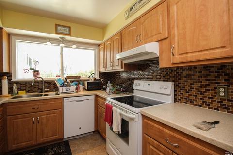 105 Olympic Cir, Vacaville, CA 95687 photo 22