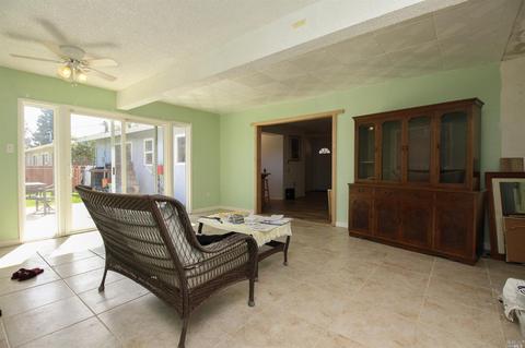 105 Olympic Cir, Vacaville, CA 95687 photo 14