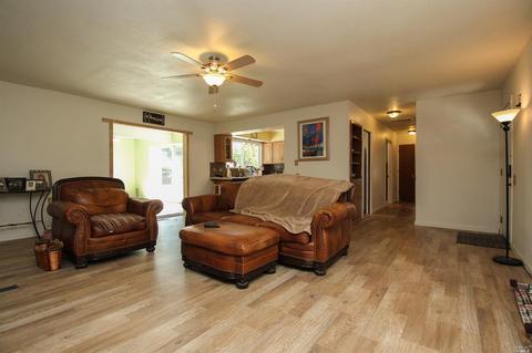 105 Olympic Cir, Vacaville, CA 95687 photo 7