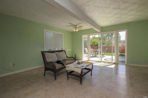 105 Olympic Cir, Vacaville, CA 95687 photo 15