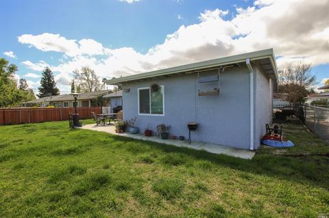 105 Olympic Cir, Vacaville, CA 95687 photo 43