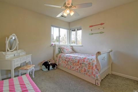 9468 Wellington Cir, Windsor, CA 95492 photo 10