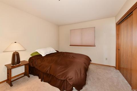 422 Tee Dr, Healdsburg, CA 95448 photo 11