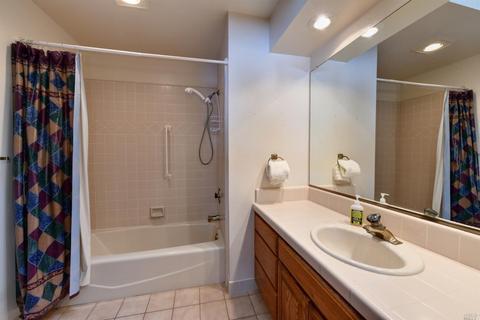 422 Tee Dr, Healdsburg, CA 95448 photo 13