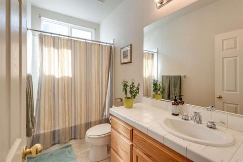 1164 Rochioli Dr, Windsor, CA 95492 photo 22