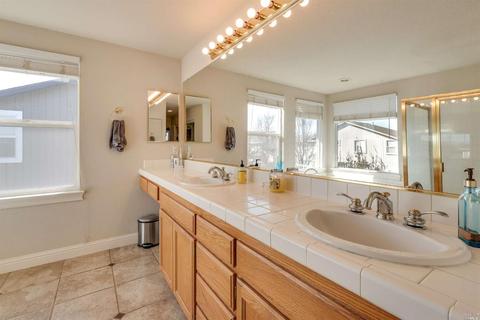 1164 Rochioli Dr, Windsor, CA 95492 photo 19
