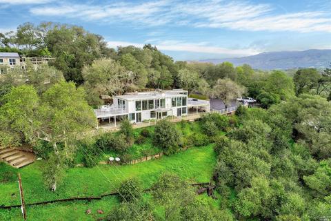 597 Montecito Blvd, Napa, CA 94559 photo 2