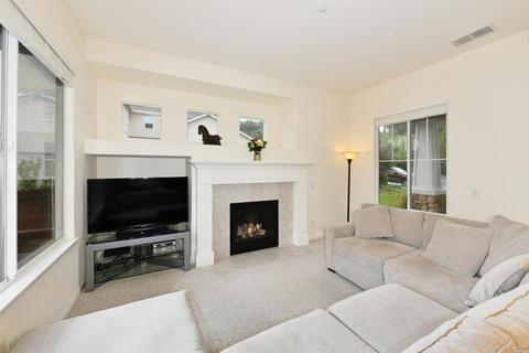 110 St Michael Ct, Cloverdale, CA 95425 photo 2