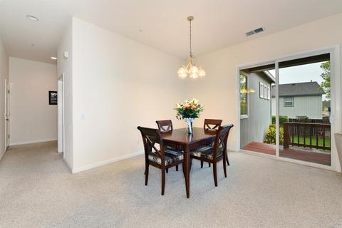 110 St Michael Ct, Cloverdale, CA 95425 photo 4