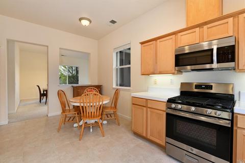 110 St Michael Ct, Cloverdale, CA 95425 photo 6