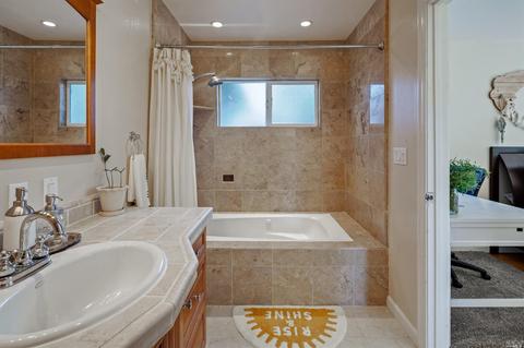 814 Olive St, Petaluma, CA 94952 photo 14