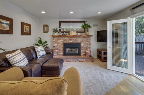 814 Olive St, Petaluma, CA 94952 photo 7