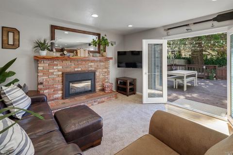 814 Olive St, Petaluma, CA 94952 photo 3
