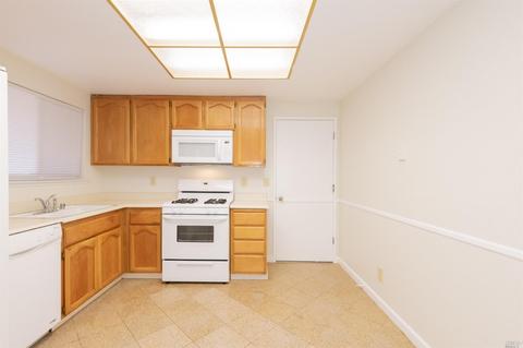 1012 Scott St, Fairfield, CA 94533 photo 10
