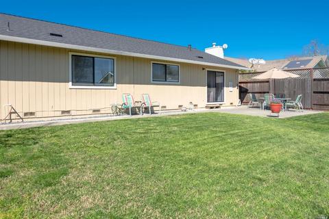 777 Stellar Ln, Windsor, CA 95492 photo 2