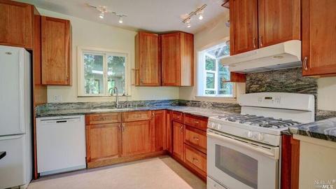 428 Cascade Dr, Fairfax, CA 94930 photo 9