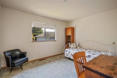 426 Tee Dr, Healdsburg, CA 95448 photo 15