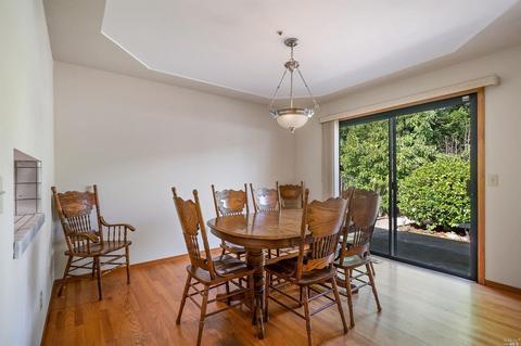 426 Tee Dr, Healdsburg, CA 95448 photo 8