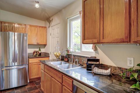 209 Grapewood St, Vallejo, CA 94591 photo 12