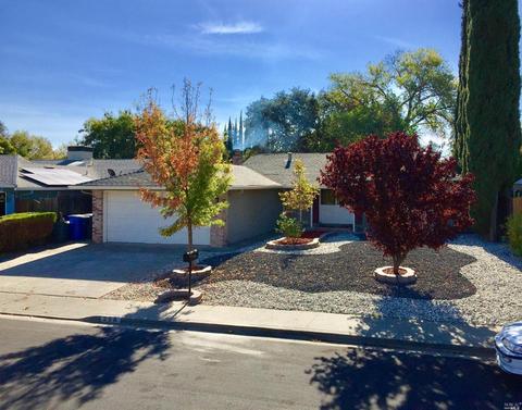 356 Adobe Dr, Vacaville, CA 95687 photo 2