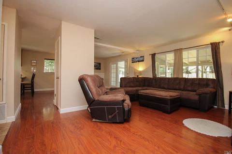 356 Adobe Dr, Vacaville, CA 95687 photo 5
