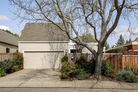 665 Crocus Dr, Sonoma, CA 95476 photo 2