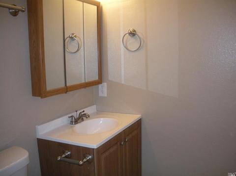 229 Evelyn Cir, Vallejo, CA 94589 photo 18