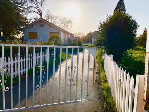 1875 Willowside Rd, Santa Rosa, CA 95401 photo 2