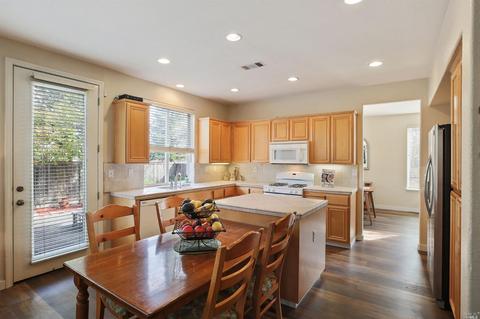 143 Bouquet Cir, Windsor, CA 95492 photo 8