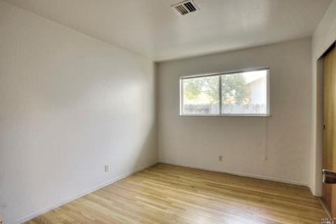 126 Kit Carson Way, Vallejo, CA 94589 photo 13