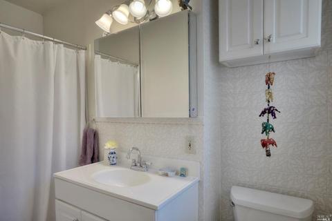 126 Kit Carson Way, Vallejo, CA 94589 photo 17