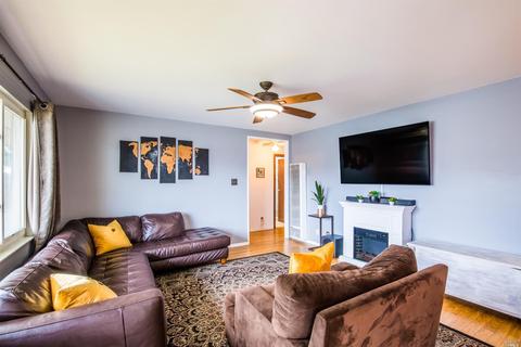 212 Empire Pl, Fairfield, CA 94533 photo 3