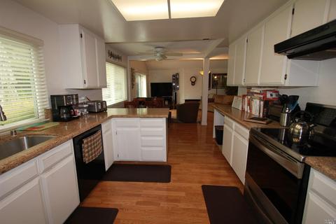 1478 Granada St, Vallejo, CA 94591 photo 5