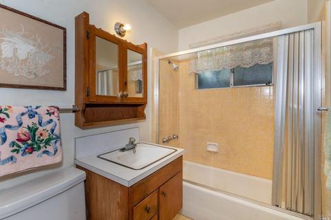 76 Brookside Dr, Cloverdale, CA 95425 photo 9