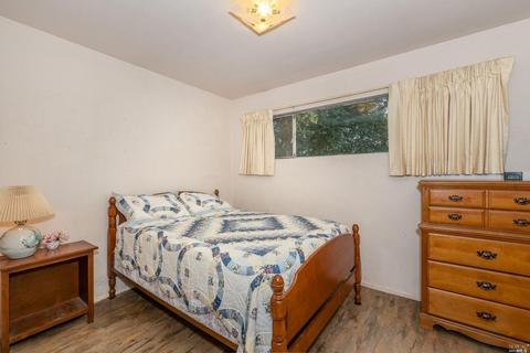 76 Brookside Dr, Cloverdale, CA 95425 photo 8