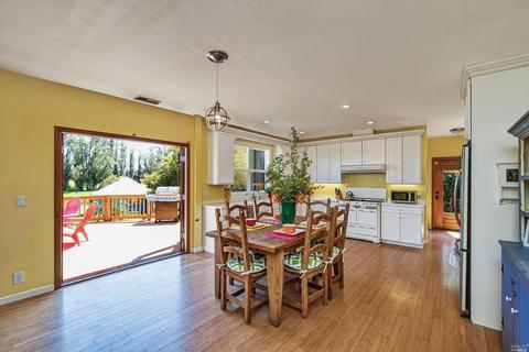210 Thomas Ln, Petaluma, CA 94952 photo 10