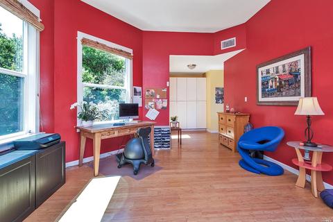210 Thomas Ln, Petaluma, CA 94952 photo 17