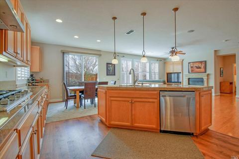 229 Decanter Cir, Windsor, CA 95492 photo 14