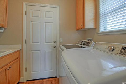 229 Decanter Cir, Windsor, CA 95492 photo 40